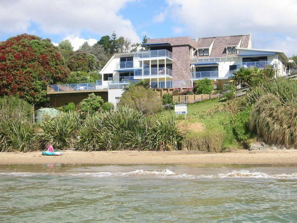 By The Bay Beachfront Apartments Mangonui Bagian luar foto